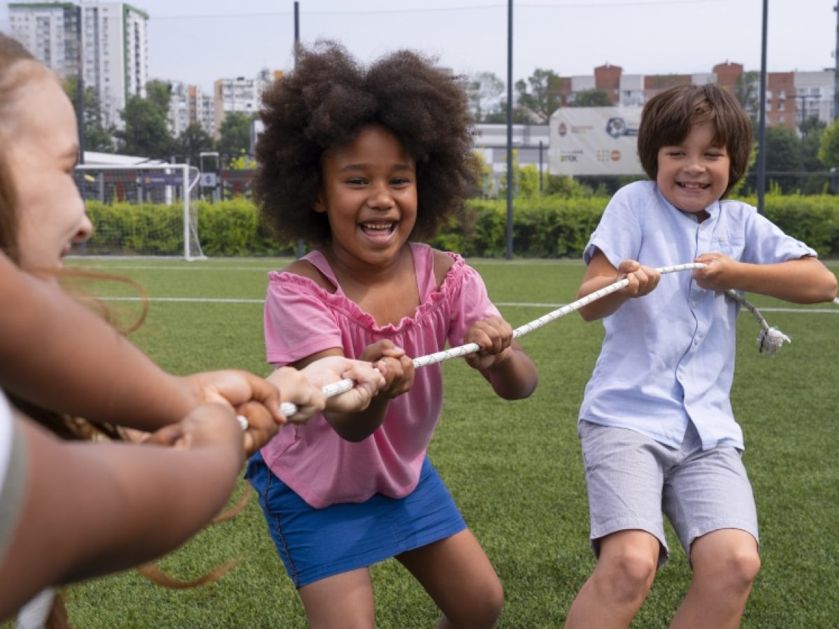 Bolinha de Gude: Concentração e Habilidade Manual Refinada - inspiração 1