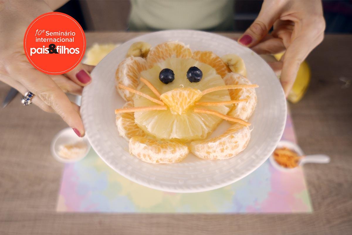 Torta de Frutas Divertida: Pintando com Ingredientes - inspiração 2