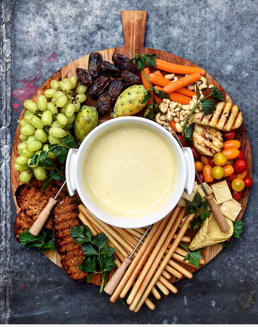 Variando o Fondue: Opções Doces e Salgadas Criativas - inspiração 1