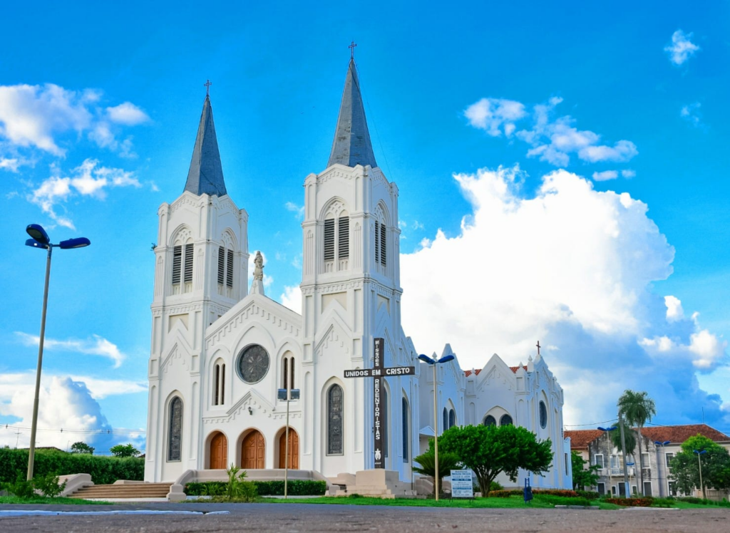 Aventura nas Cachoeiras da Região: Refúgios Naturais Refrescantes - inspiração 1