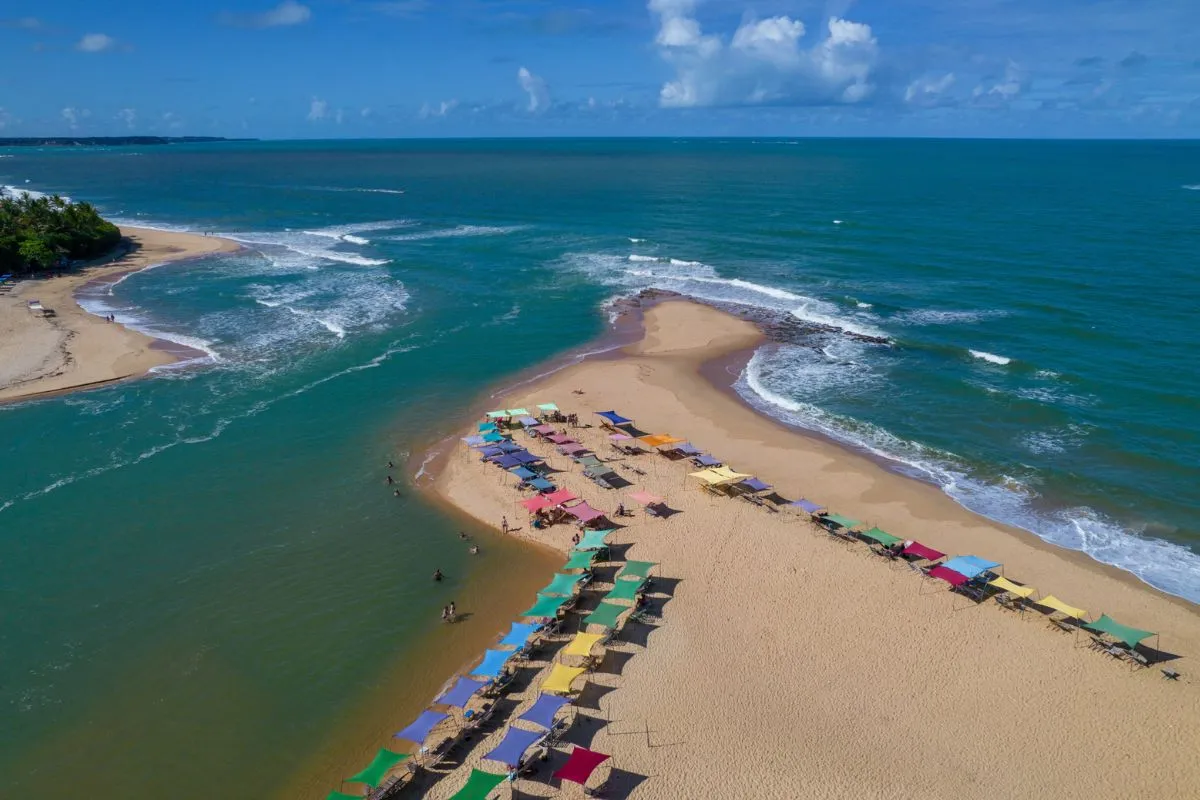 A Chegada Mágica: A Trilha Rústica e a Travessia de Canoa - inspiração 1