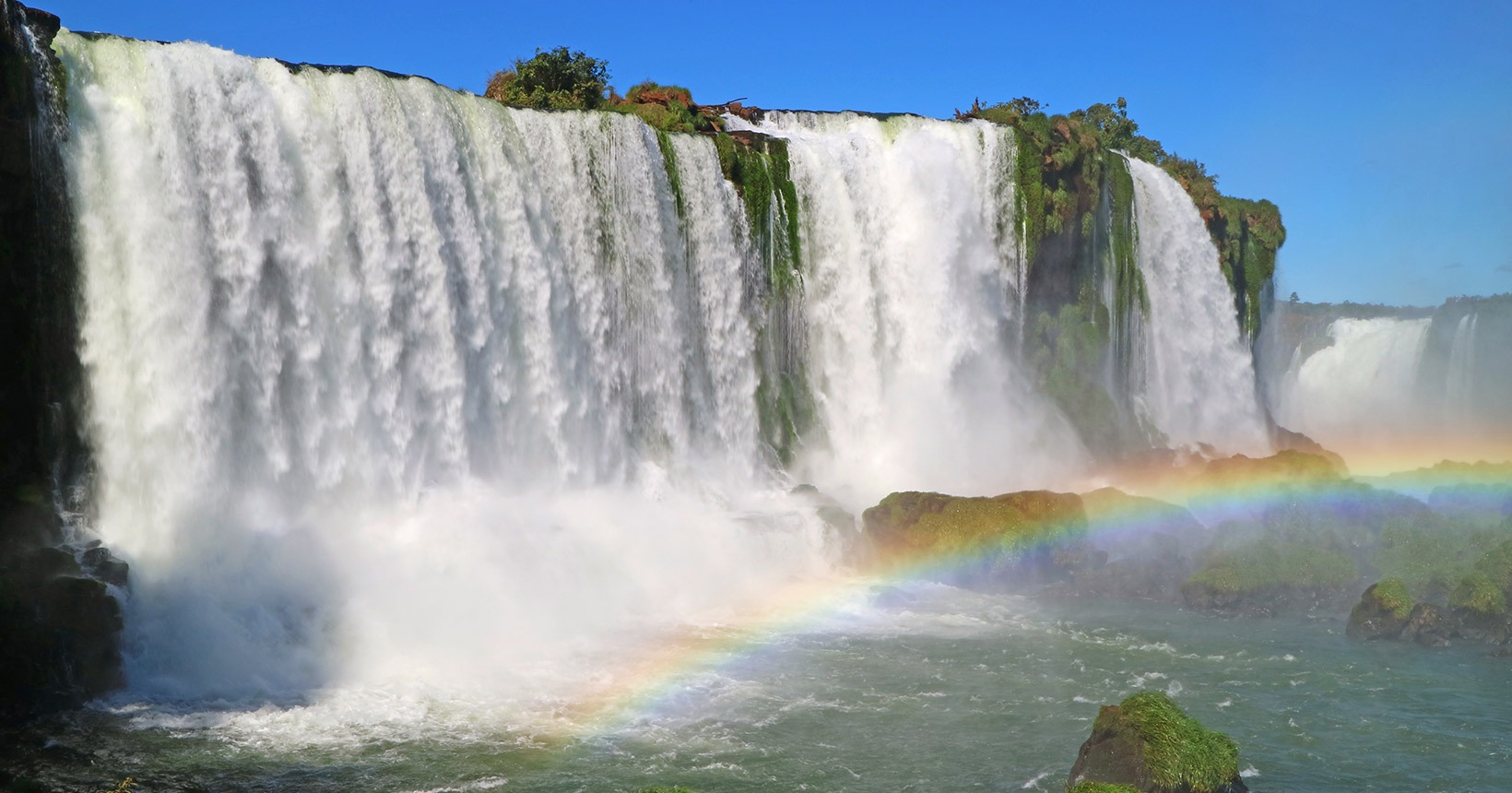As Imponentes Cataratas do Iguaçu: Um Espetáculo da Natureza - inspiração 1