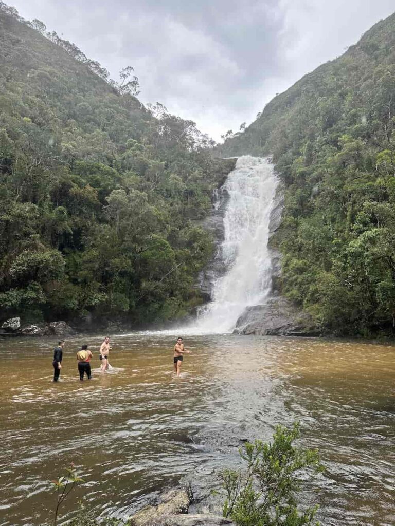 Mergulhos Revigorantes nas Piscinas Naturais - inspiração 1