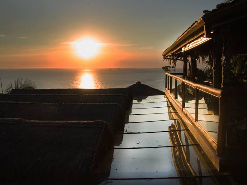 Praia de Castelhanos: A Beleza Selvagem no Pôr do Sol - inspiração 1