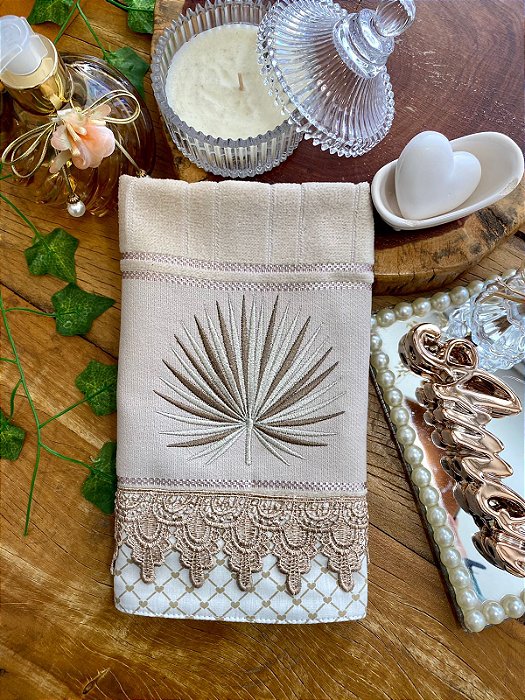 Iniciais e Nomes: Personalização com Afeto - inspiração 1