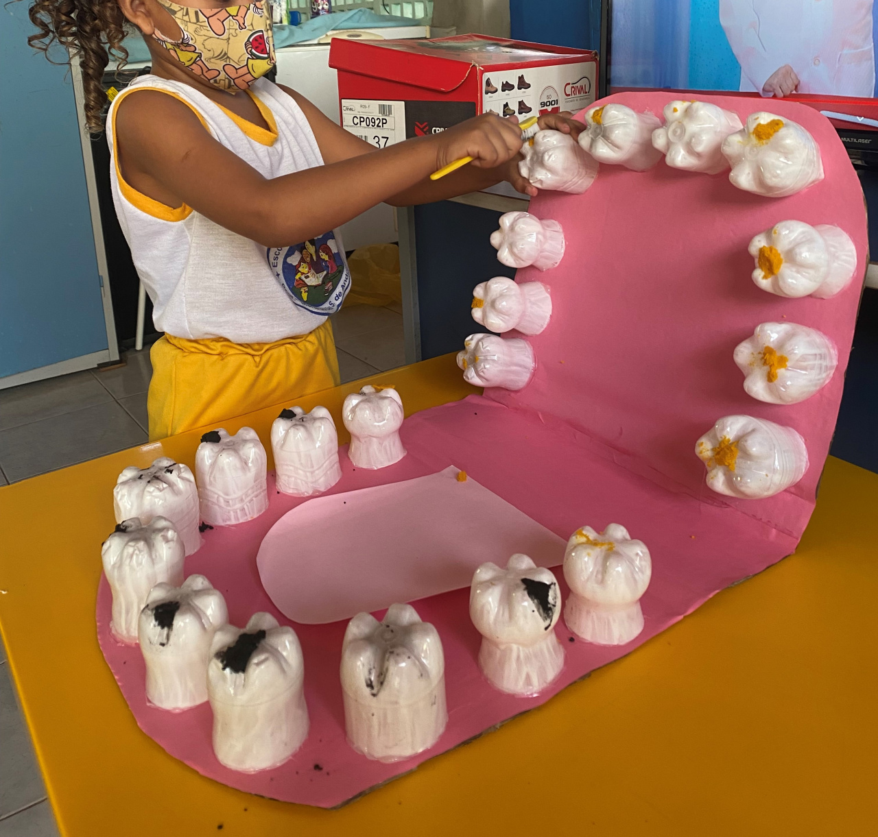 Escolhendo o Fio Dental Ideal para Mãos Pequenas - inspiração 2