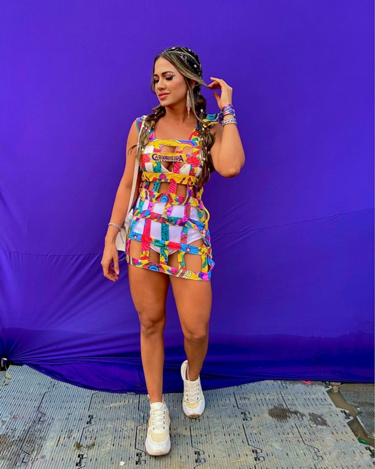 5 ideias de títulos:
1. Transforme seu Abadá: Guia Completo de Customização DIY
2. Onde Comprar Abadás Personalizados: Melhores Lojas Online
3. Tendências de Customização de Abadás para o Carnaval 2026
4. Serviços de Ateliê: Deixe seu Abadá Profissional
5. Abadás em Tecido Helanca: Conforto e Estilo para a Folia