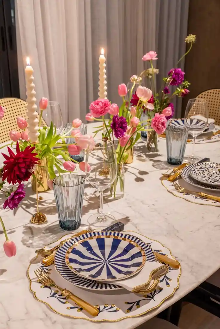 Altura e Proporção: O Segredo para um Arranjo de Mesa Impecável