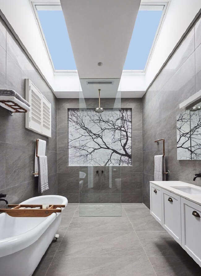5 ideias de títulos:
1. Banheiro com Claraboia: Transforme seu Espaço com Luz Natural
2. Claraboia Ventilada vs. Fixa: Qual a Melhor para o seu Banheiro?
3. O Guia Completo de Instalação e Manutenção de Claraboias em Banheiros
4. Claraboia de Vidro no Banheiro: Luxo e Funcionalidade
5. Soluções Criativas: Banheiros sem Janela com Claraboias Modernas