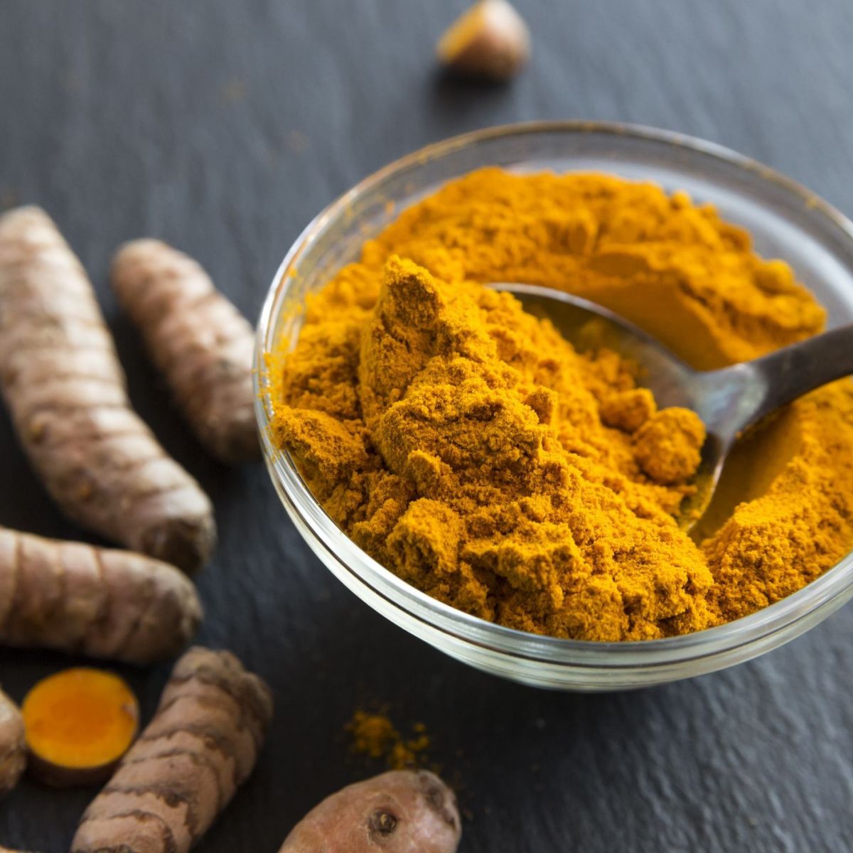 Cúrcuma e Alzheimer: o que a ciência diz?