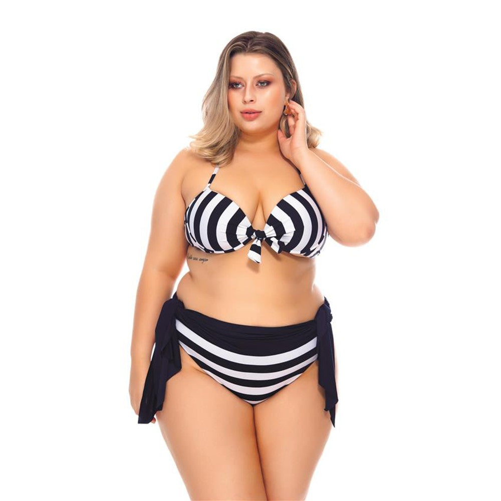 Tendências de moda praia plus size para o verão 2025