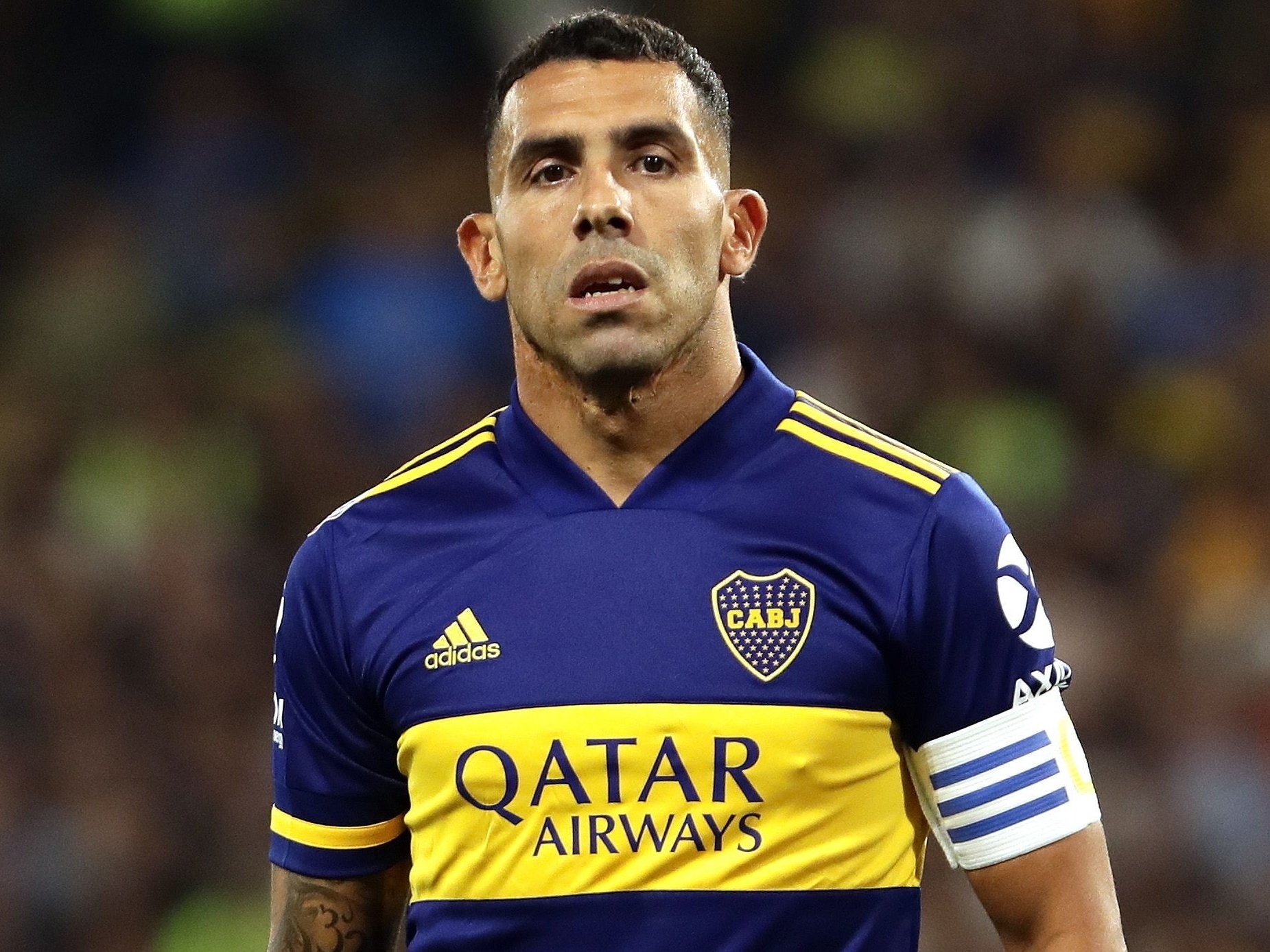 erros comuns de carlos tevez como treinador