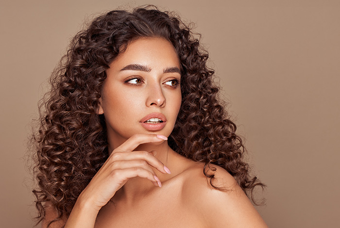 As Melhores Técnicas de Finalização para Cachos Perfeitos: Dedoliss e Fitagem