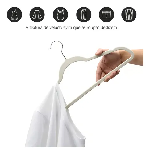 Cabides de Veludo vs. Cabides de Madeira: Qual o Melhor para o seu Closet?