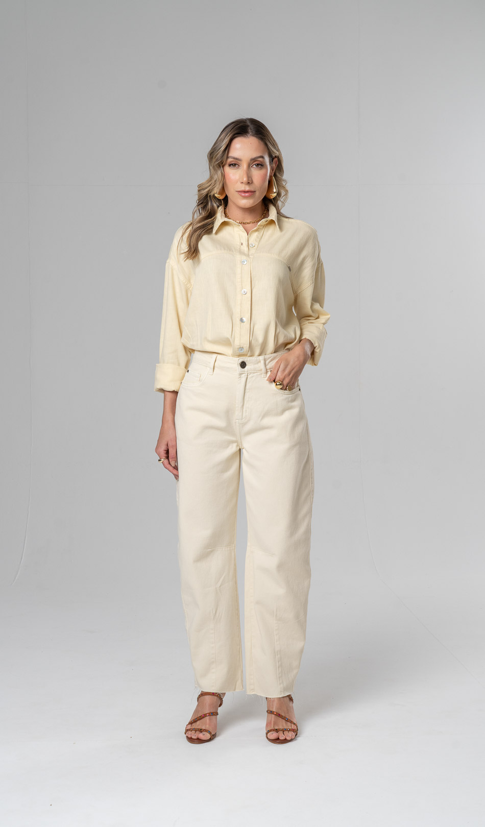 Calça Barrel: A Tendência de Moda que Valoriza Todos os Tipos de Corpo