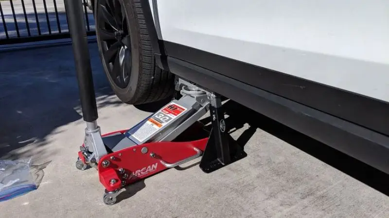 cavalete automotivo