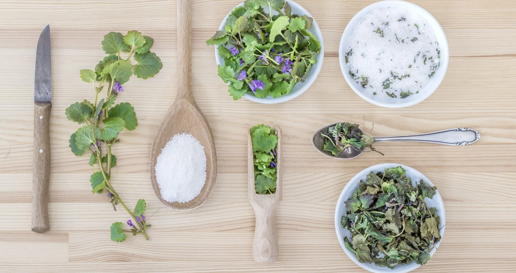 5 ideias de títulos:
1. Hortelã Fresca por Mais Tempo: Guia Completo de Conservação
2. Congelando Hortelã: A Melhor Forma de Preservar o Sabor
3. Geladeira vs. Congelador: Qual o Melhor Método para Sua Hortelã?
4. Dicas de Ouro para Higienizar e Armazenar Hortelã
5. Cubos de Gelo de Hortelã: Surpreenda em Sucos e Receitas