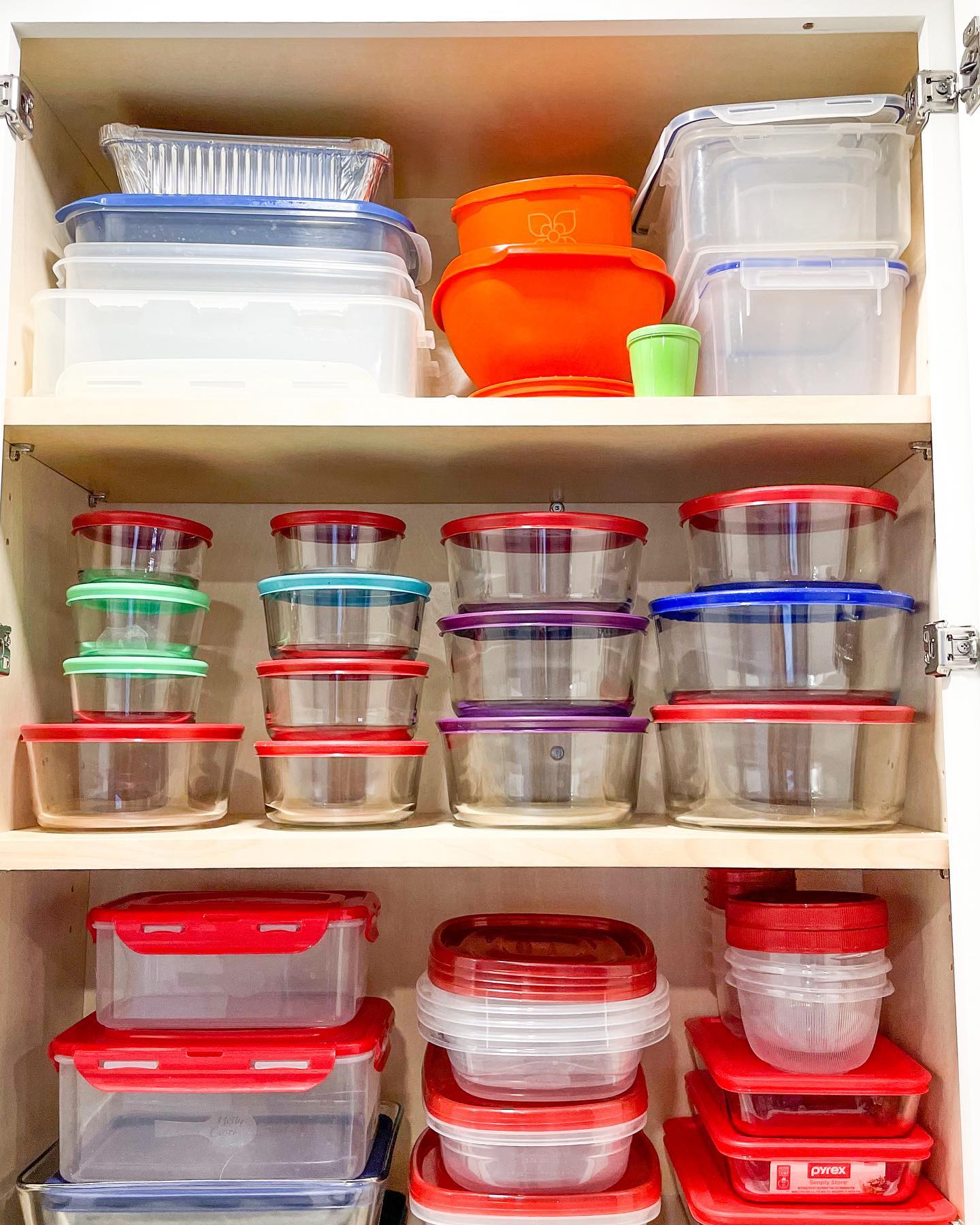 Etiquetagem Inteligente: Como Identificar Seus Potes de Vidro Facilmente