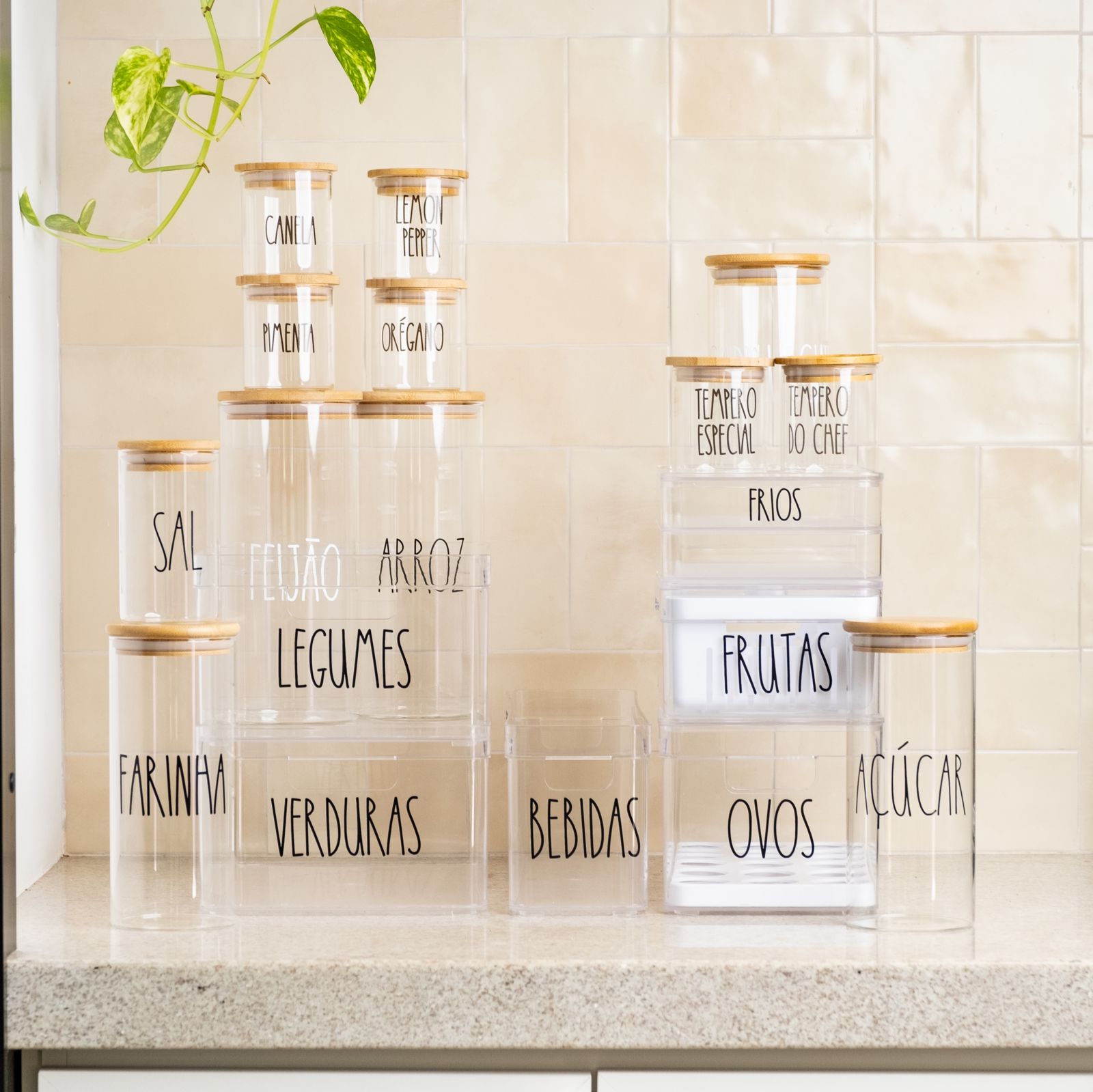 Transforme sua Despensa: Dicas de Otimização com Potes de Vidro