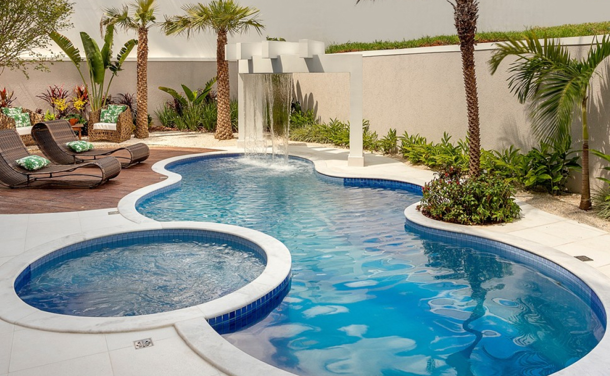erros comuns ao construir piscina em casa