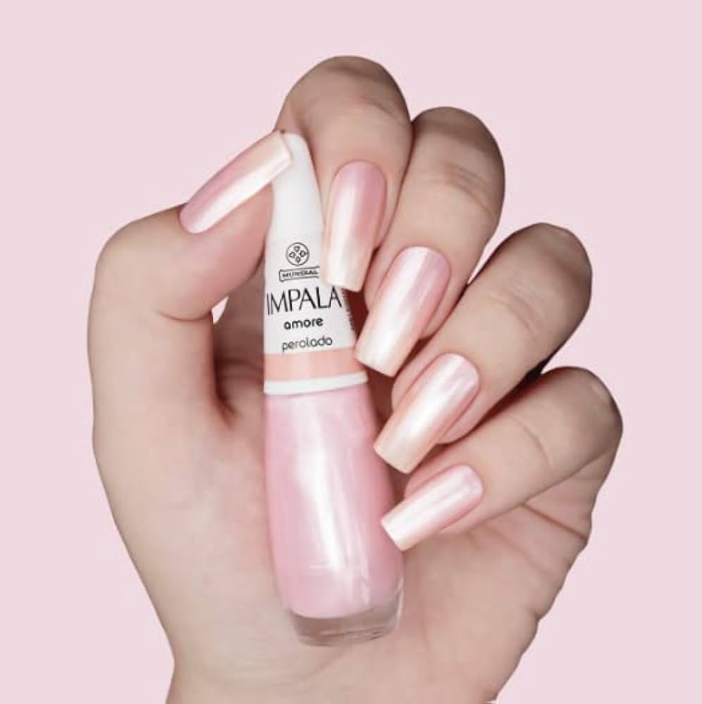 Unhas Curtas e Elegantes: Cores e Dicas para Valorizar Seus Dedos