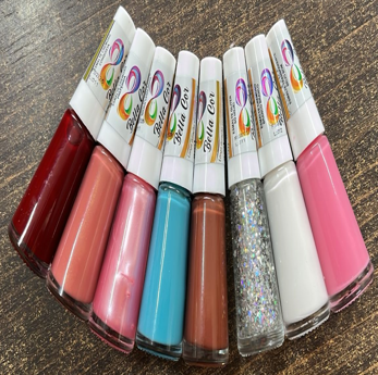 Unhas Curtas e Elegantes: Cores e Dicas para Valorizar Seus Dedos