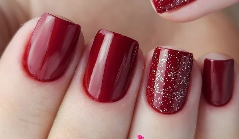 Guia Completo das Cores de Esmalte que Rejuvenescem as Mãos