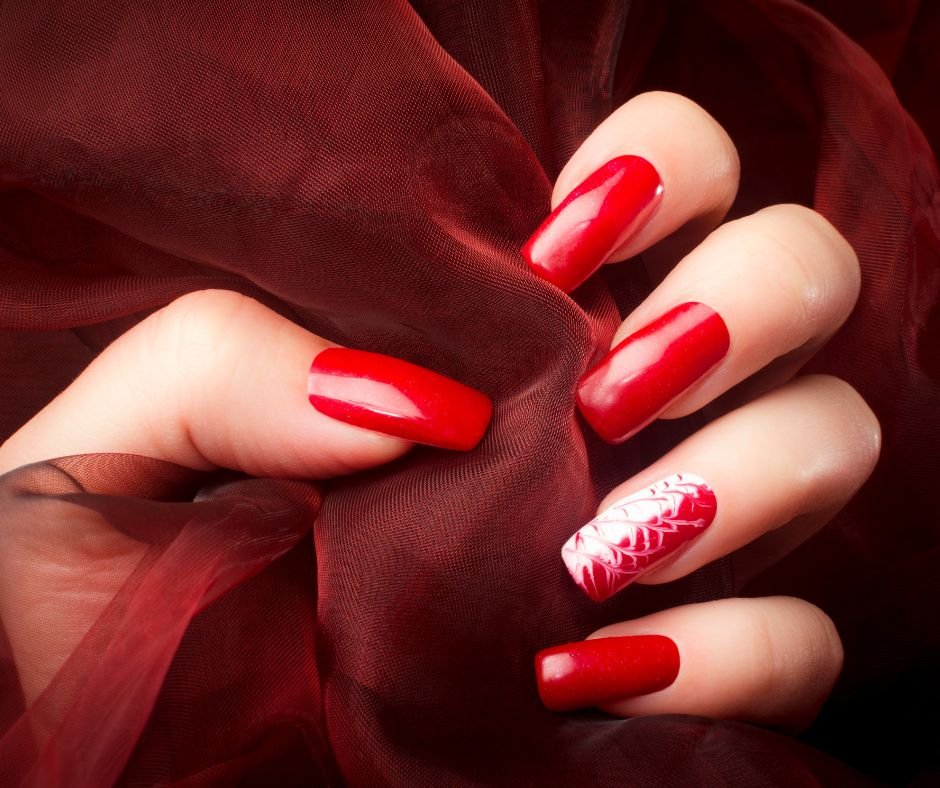 Como Escolher o Esmalte Nude Perfeito para o Seu Tom de Pele