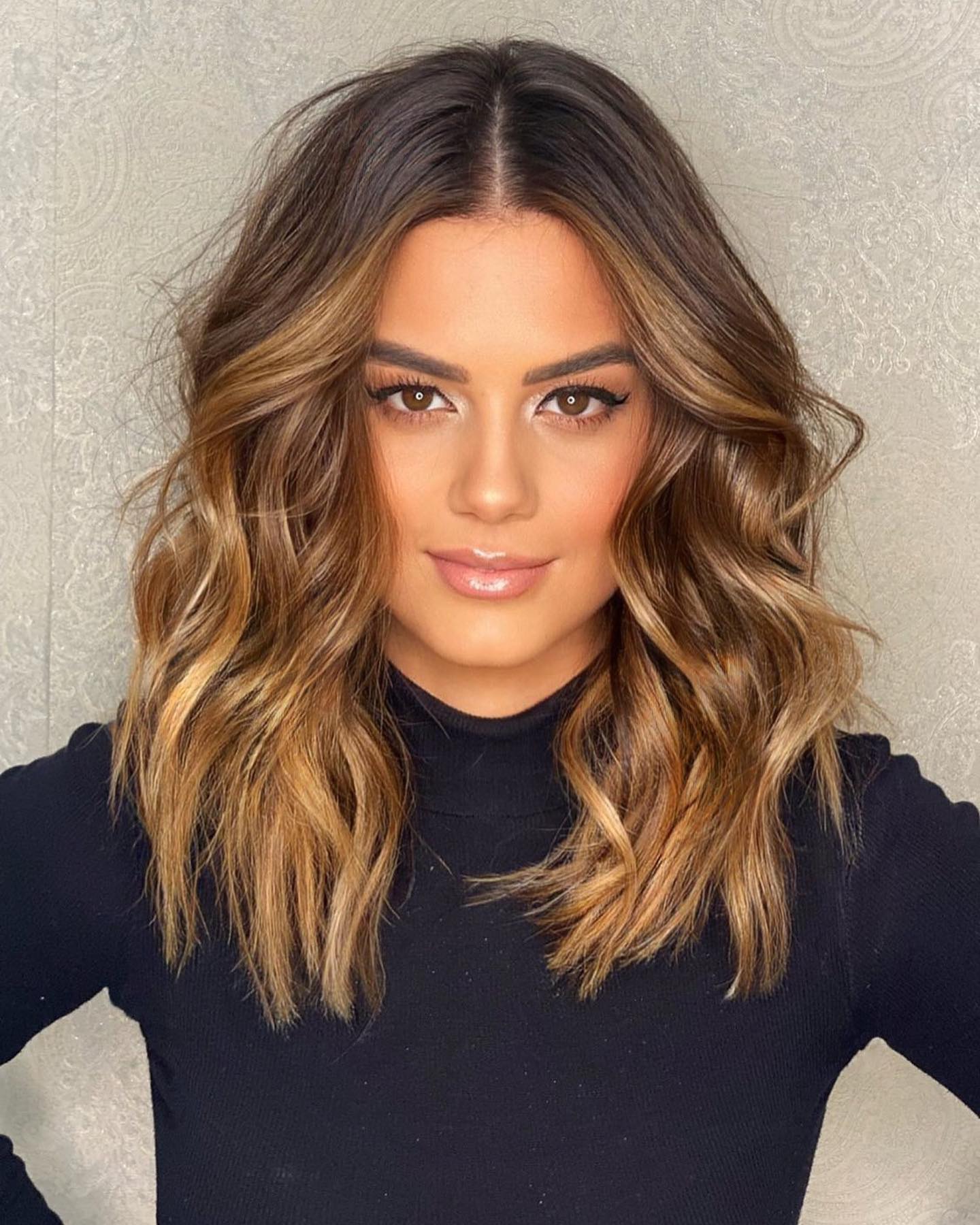 Blunt Cut vs. Long Bob: Escolha o Melhor Corte Médio para Você em 2026