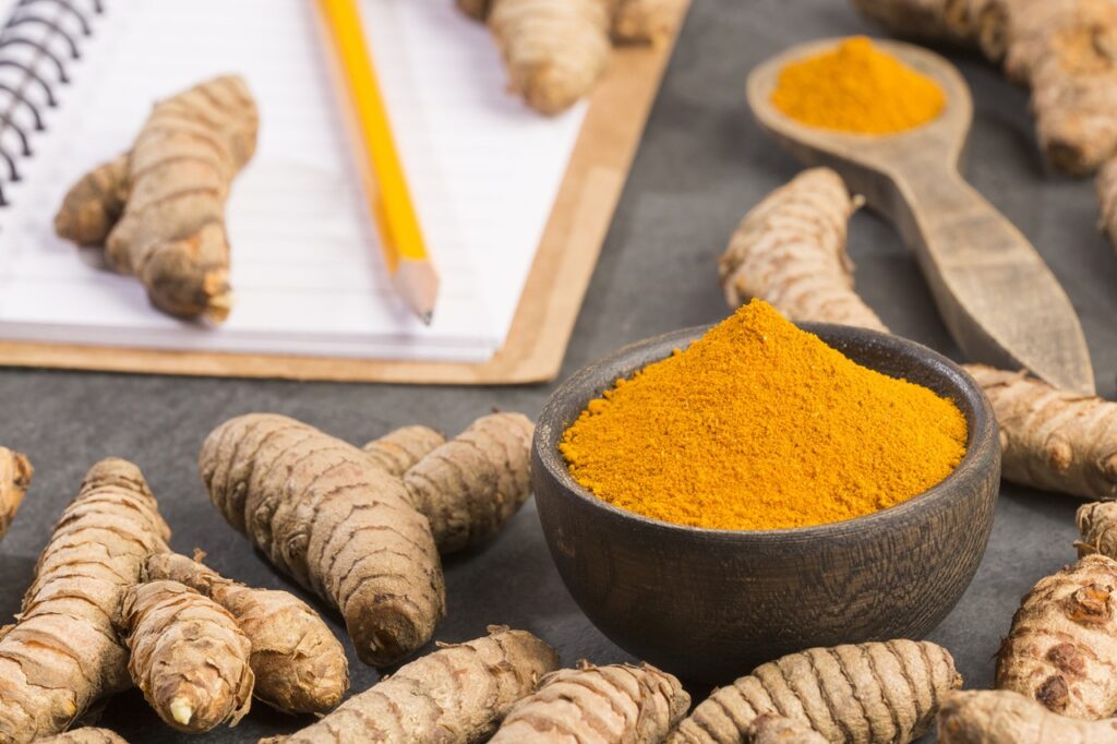 Receita de Shot Matinal de Cúrcuma para Imunidade