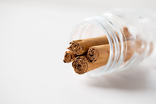 A história secreta da canela: de especiaria a símbolo de status