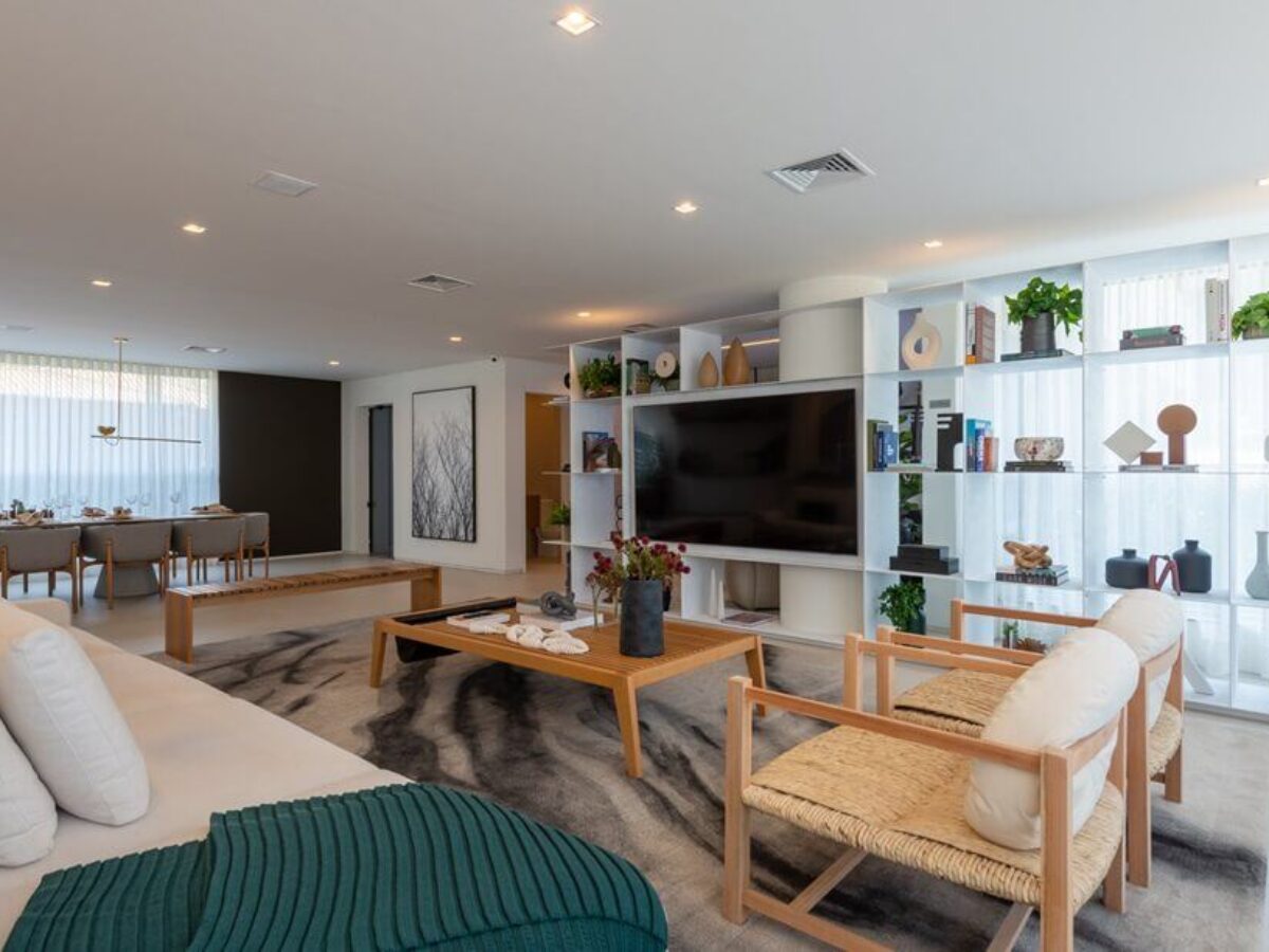 5 ideias de títulos:
1. Transforme seu Apartamento Pequeno: Dicas de Decoração Moderna e Funcional
2. Otimizando Espaços: Como Decorar Apartamentos Pequenos com Estilo
3. Decoração Inteligente para Apartamentos Compactos: Funcionalidade e Amplitude
4. Guia Completo: Decoração Moderna para Apartamentos Pequenos
5. Apartamento Pequeno: Segredos para um Ambiente Moderno e Aconchegante