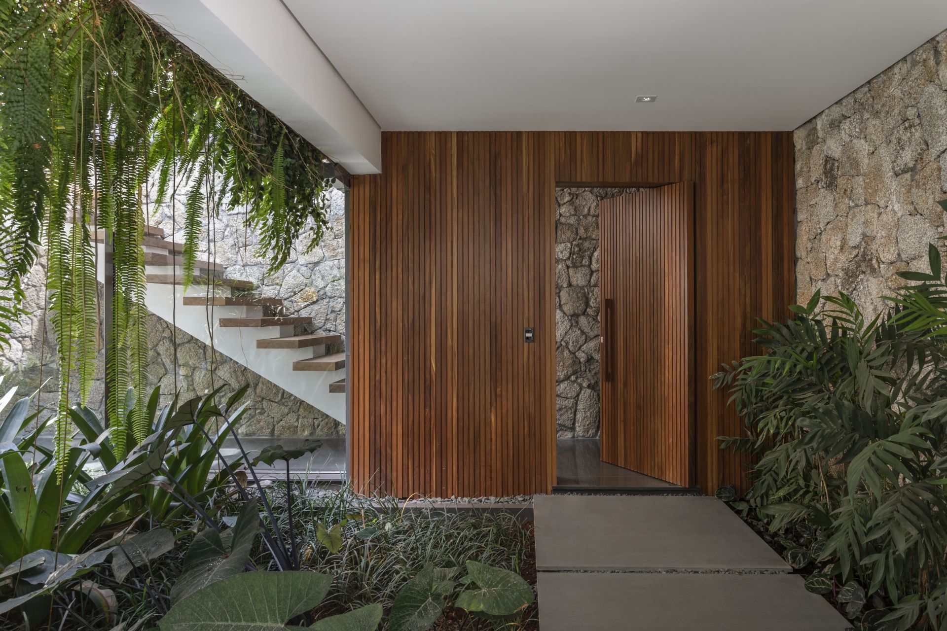 5 Dicas Essenciais para Decorar um Hall de Entrada Pequeno