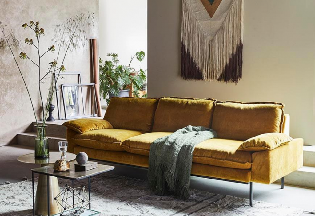 erros comuns ao usar almofadas amarelas na decoração