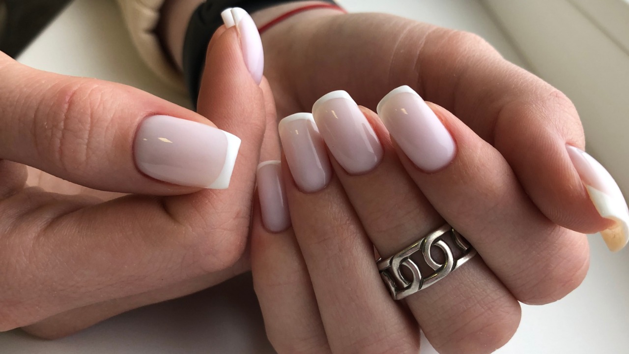 Unhas Quadradas vs. Redondas: Qual o Melhor Formato para Durabilidade e Estilo?