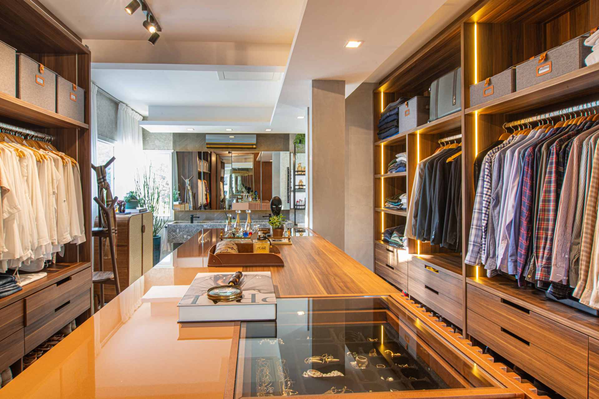 erros comuns ao montar guarda roupa aberto