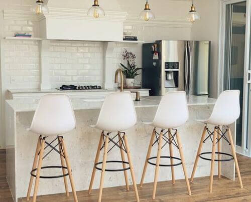 Ilhas de Cozinha Compactas: Soluções Inteligentes para Ambientes Pequenos