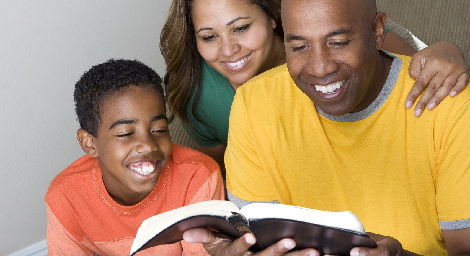 Planos de Leitura Bíblica para Famílias Ocupadas