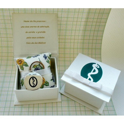 lembrancinhas de formatura de direito vs lembrancinhas de outras áreas