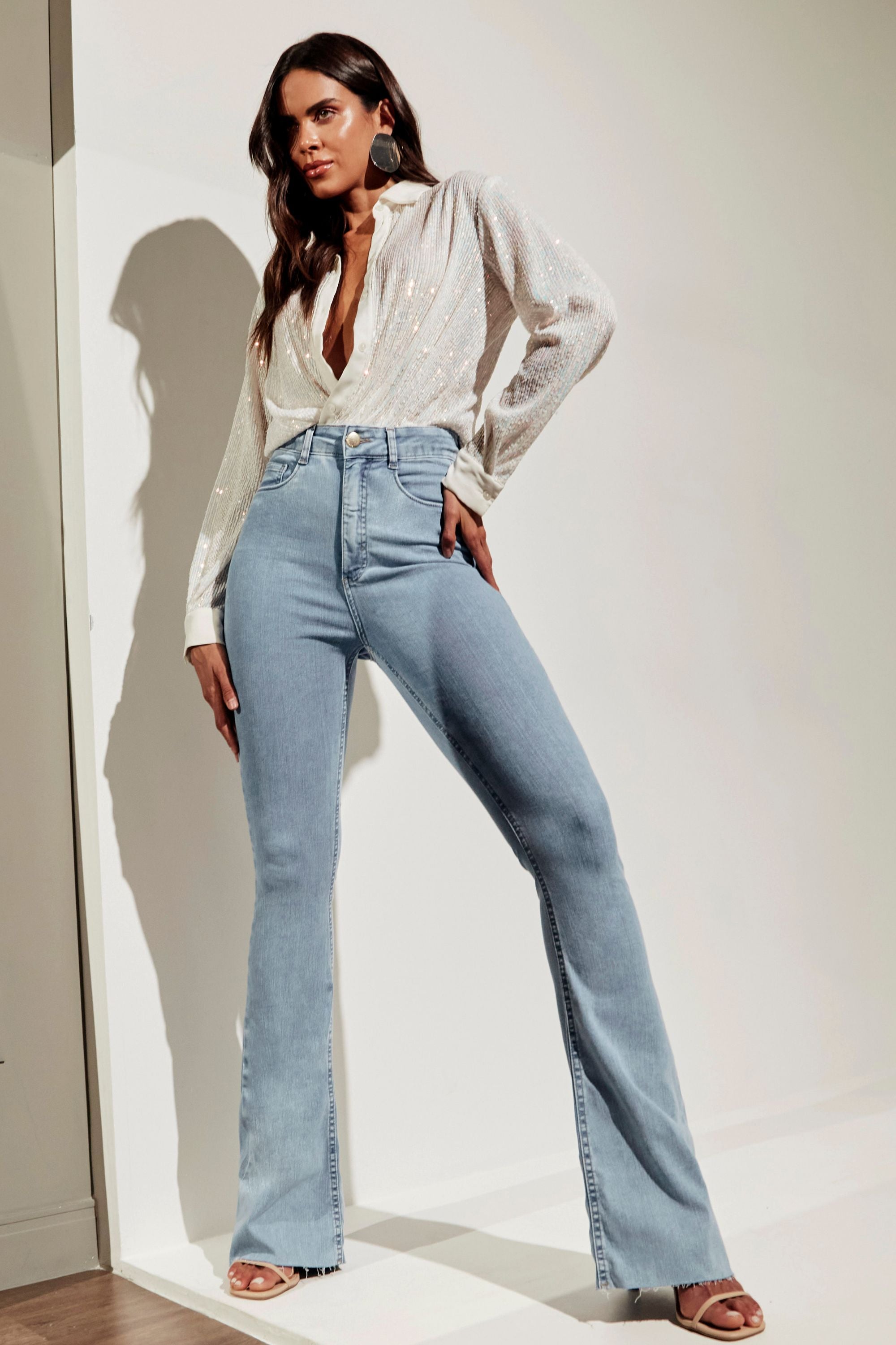 Jeans Masculino 2026: Modelos Largos e Retos que Você Precisa Ter