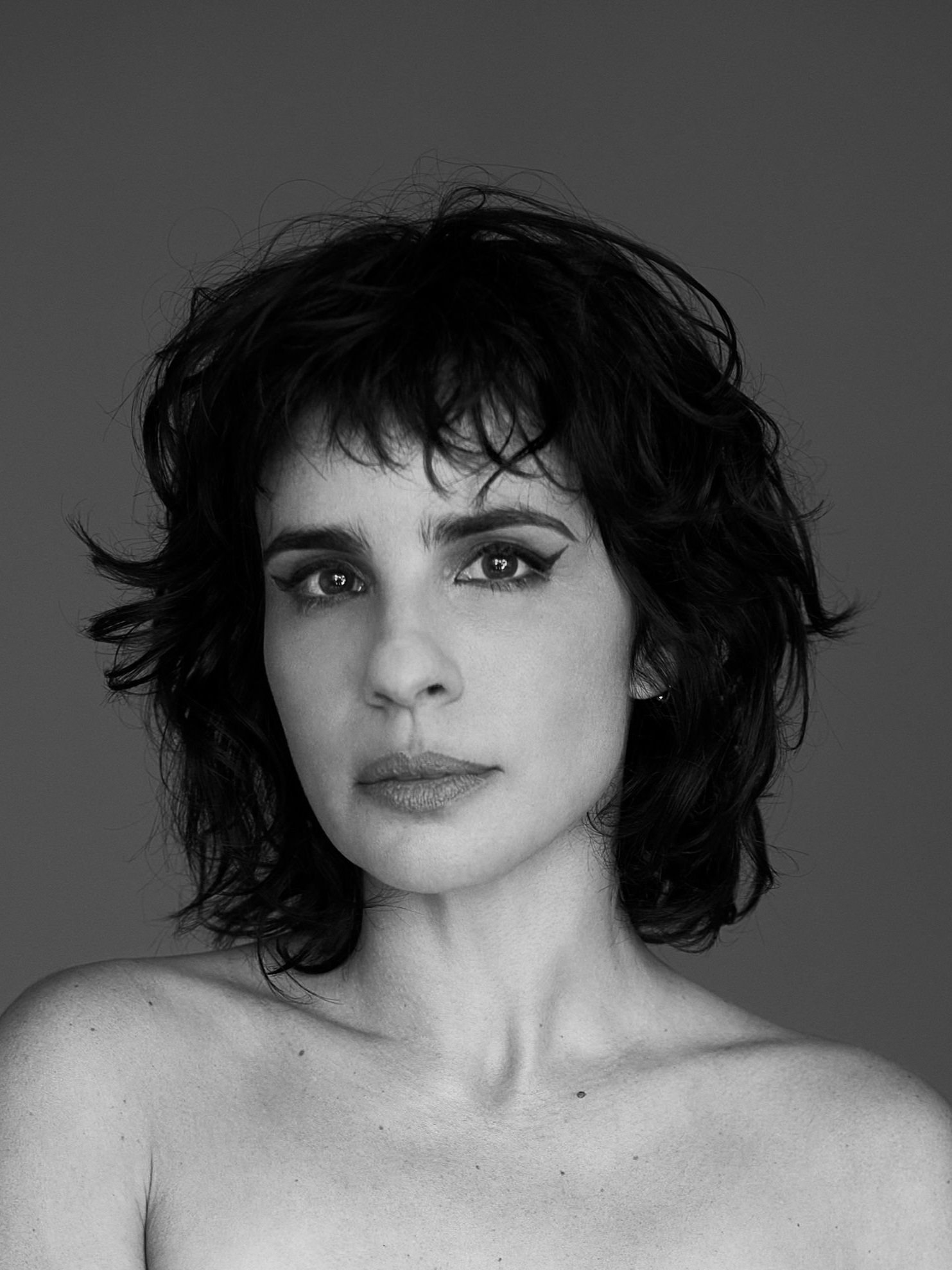 Quem é Maria Ribeiro: A Trajetória Multifacetada de uma Artista Brasileira