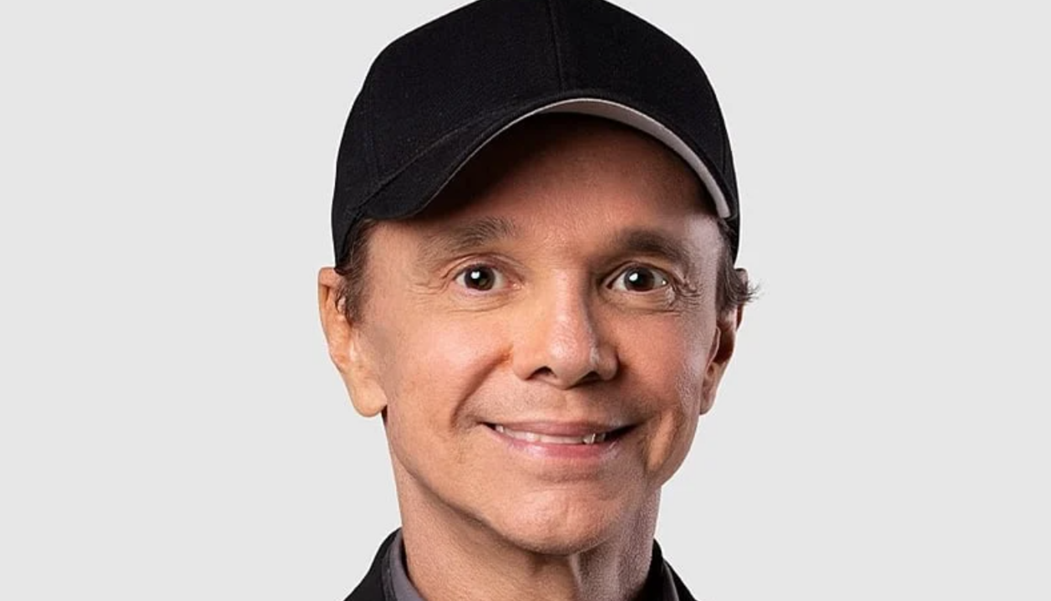 quem foi o mascarado na novela a viagem