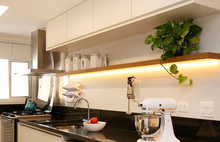 Guia Completo: Tipos de Fita LED e Suas Aplicações em Bares