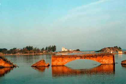 Barra de São João Além das Praias: Natureza e Aventura no Litoral Fluminense