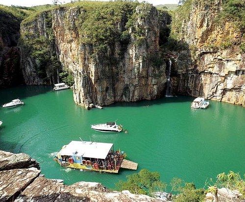 o que fazer em Capitólio MG