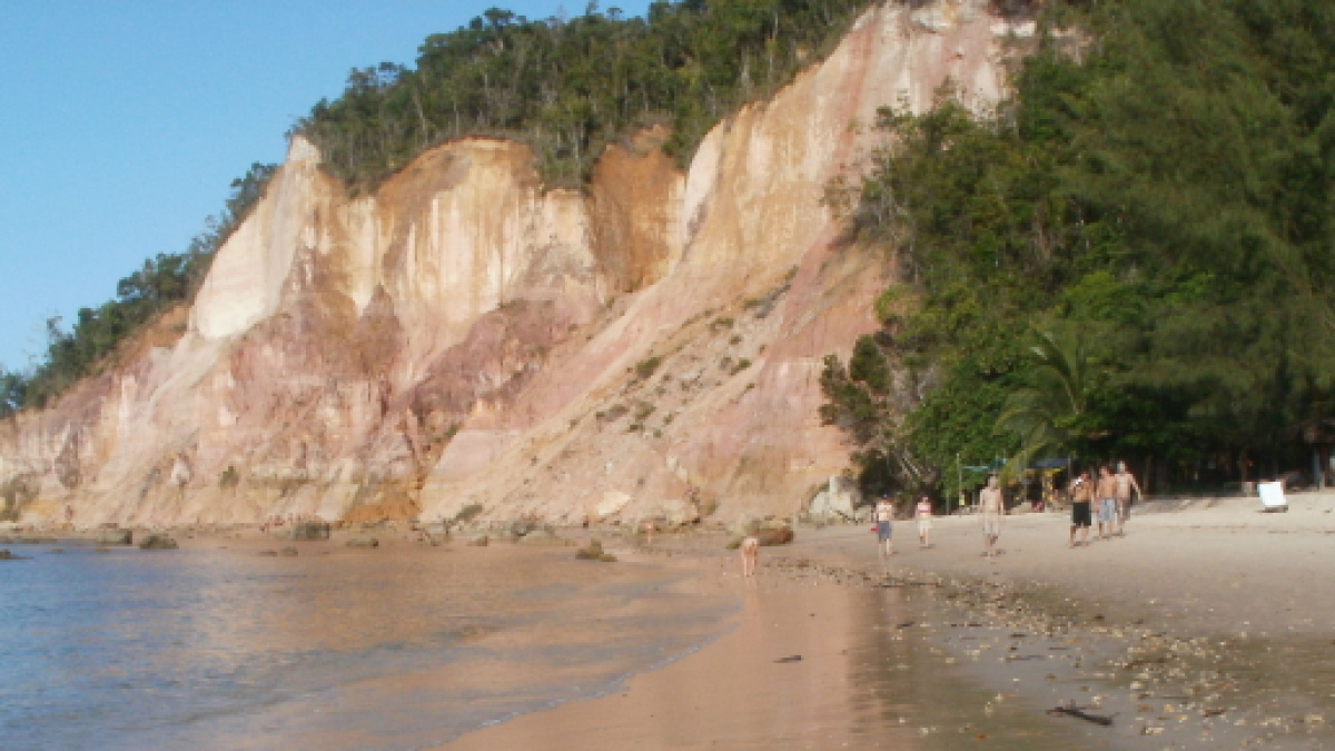 Gastronomia em Gamboa: Onde comer frutos do mar frescos e baratos