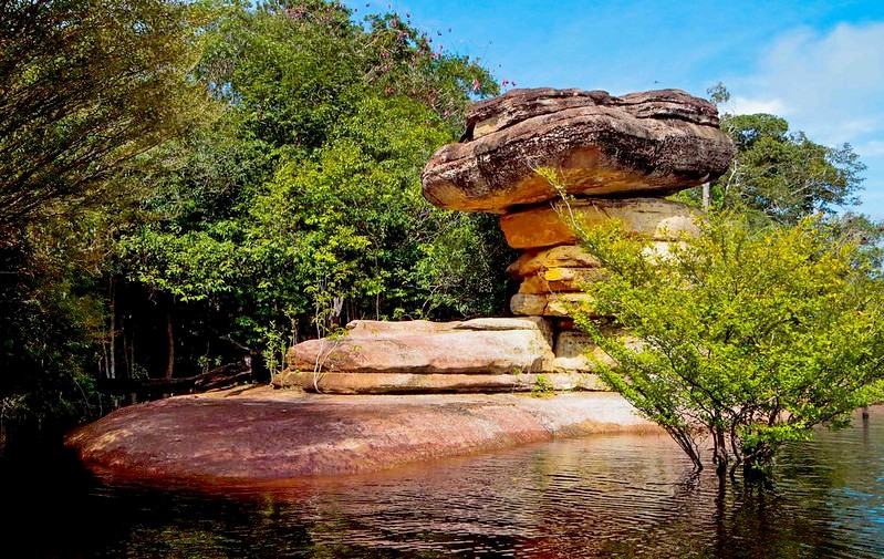 Airão Velho: Explorando a Cidade Fantasma da Amazônia