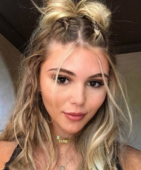 Penteados de Carnaval 2025: Dicas para Fixação e Durabilidade no Bloco