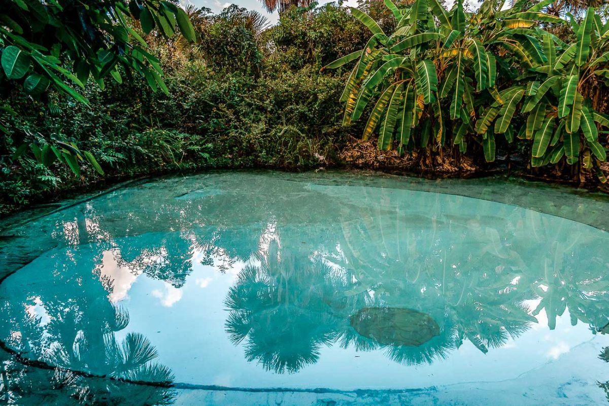 por que a areia do fervedouro não deixa afundar