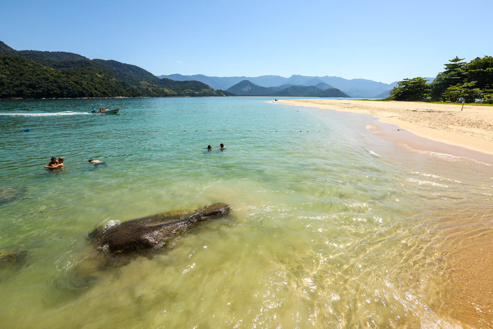 Guia Completo: Hospedagem Familiar em Ubatuba Perto das Melhores Praias
